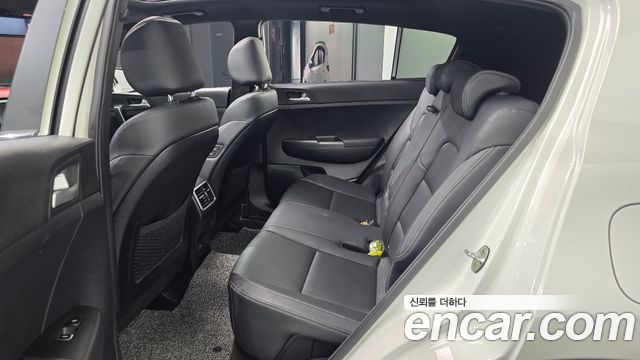 Kia Sportage The Bold Diesel 2.0 2WD Prestige 2020 — фото 12