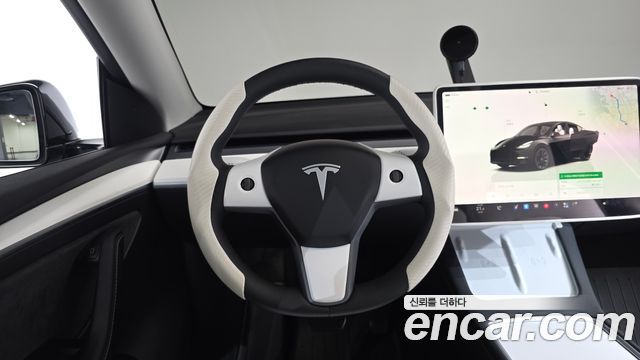 Tesla Model Y RWD 2024 — фото 17