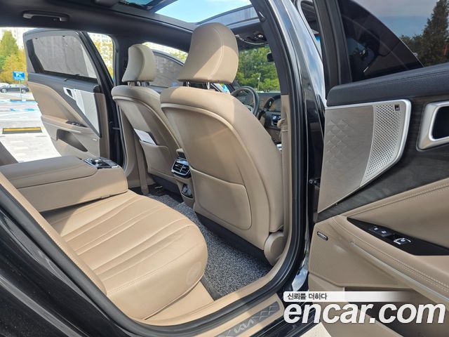 Kia K8 2.5 Gasoline 2WD Noblesse 2022 — фото 21