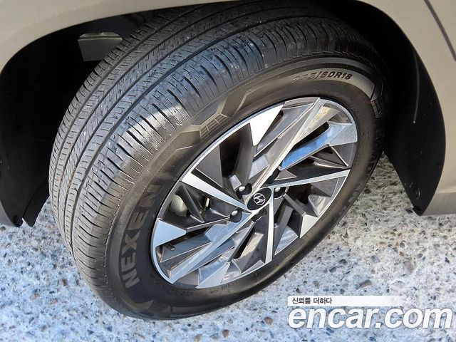 Hyundai Tucson (NX4) Gasoline 1.6 Turbo 2WD Premium 2023 — фото 24