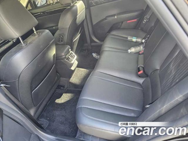 Hyundai Grandeur (GN7) 2,5 Gasoline 2WD Exclusive 2023 — фото 8