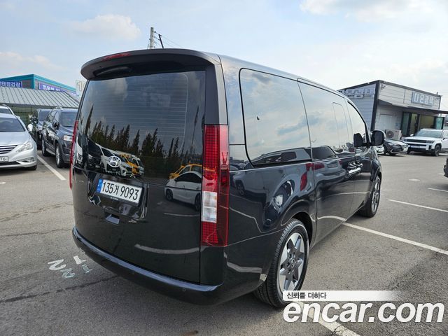 Hyundai Staria Tourer 9-Seater Modern 2022 — фото 3