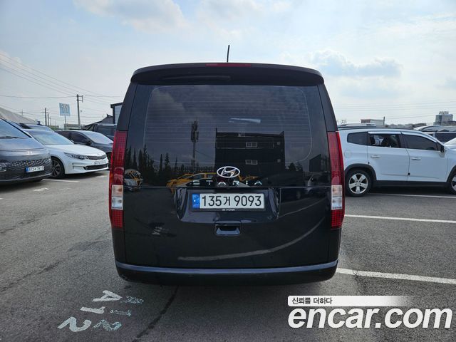 Hyundai Staria Tourer 9-Seater Modern 2022 — фото 4
