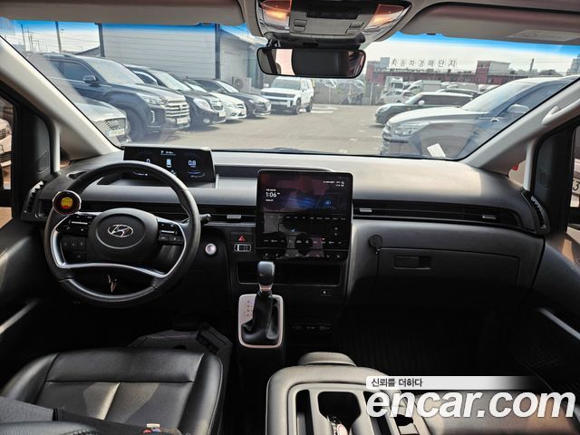 Hyundai Staria Tourer 9-Seater Modern 2022 — фото 8