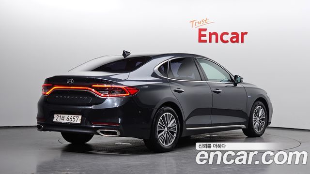 Hyundai Grandeur Hybrid (IG) Premium 2018 — фото 2