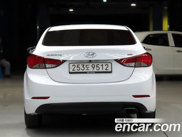 Hyundai Avante 1.6 GDi Modern Standard 2015 — фото 3
