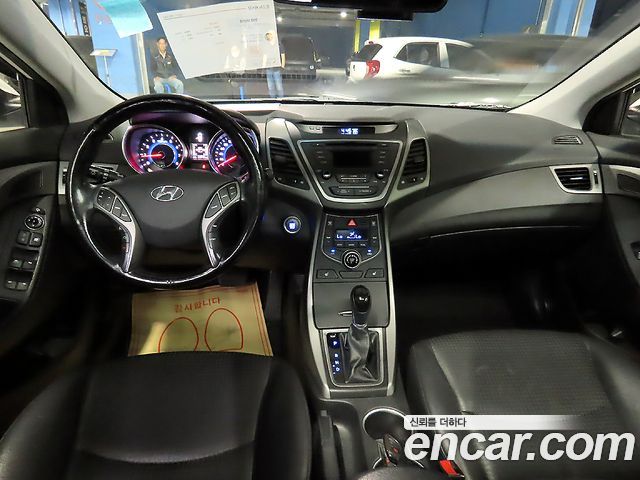 Hyundai Avante 1.6 GDi Modern Standard 2015 — фото 5