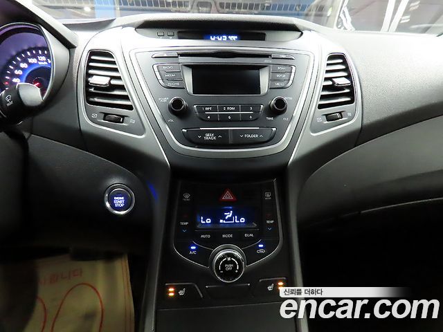 Hyundai Avante 1.6 GDi Modern Standard 2015 — фото 16