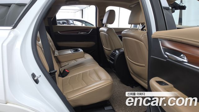 Cadillac XT5 3.6 Platinum 2018 — фото 12