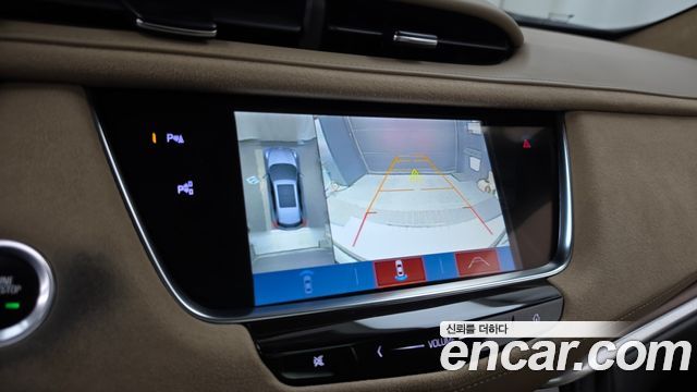 Cadillac XT5 3.6 Platinum 2018 — фото 15