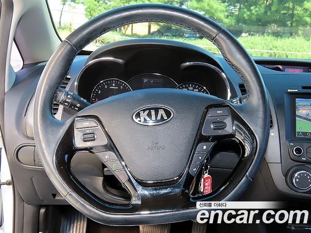 Kia K3 Trendy 2018 — фото 8