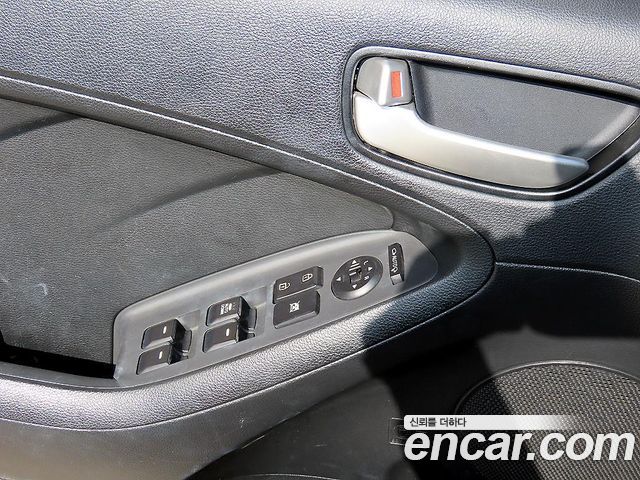 Kia K3 Trendy 2018 — фото 15