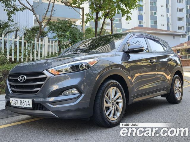 Hyundai Tucson Diesel 2.0 2WD Style 2016 — фото 1