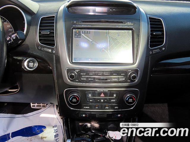 Kia Sorento R Diesel 2.0 2WD Prestige 2014 — фото 16