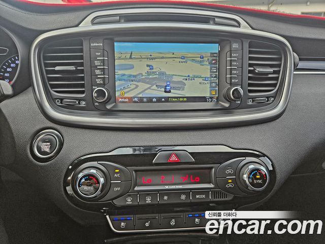 Kia Sorento Diesel 2.0 2WD Prestige 2015 — фото 15