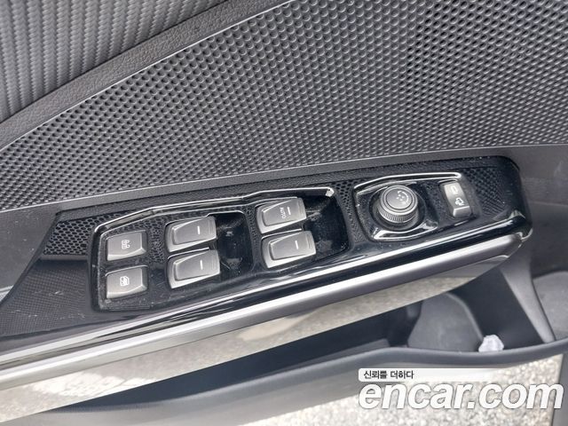 KG Mobility (SsangYong) Very New Tivoli Gasoline 1.5 2WD V5 2020 — фото 21