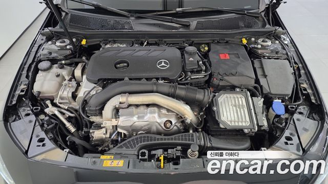 Mercedes-Benz A-Class (W177) A220 Hatchback 2026 — фото 6