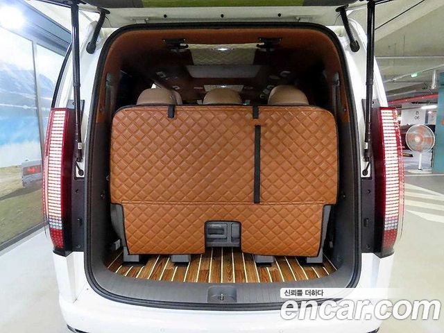 Hyundai Staria HEV 1.6 Lounge 9-Seater Mobility 2025 — фото 23