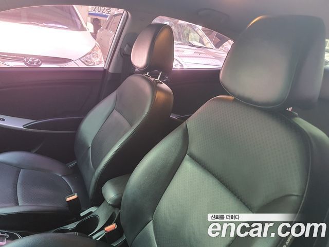 Hyundai Accent (New) Diesel 1.6 VGT Modern 2014 — фото 18