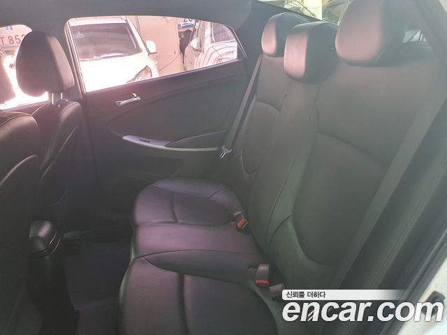Hyundai Accent (New) Diesel 1.6 VGT Modern 2014 — фото 19