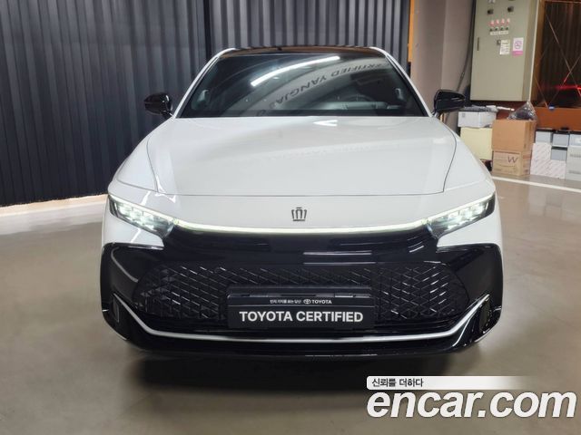 Toyota Crown Crossover 2.4 4WD Dual Boost HYbrid 2026 — фото 2