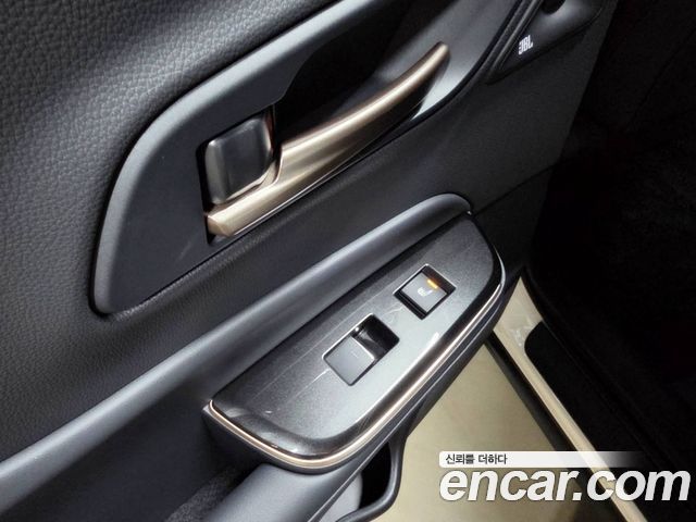 Toyota Crown Crossover 2.4 4WD Dual Boost HYbrid 2026 — фото 7