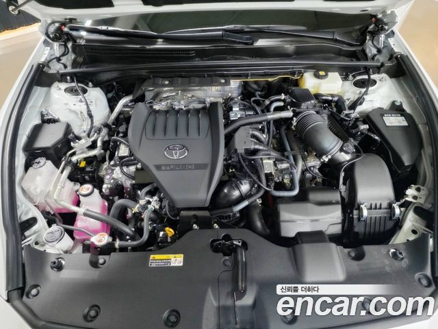 Toyota Crown Crossover 2.4 4WD Dual Boost HYbrid 2026 — фото 10