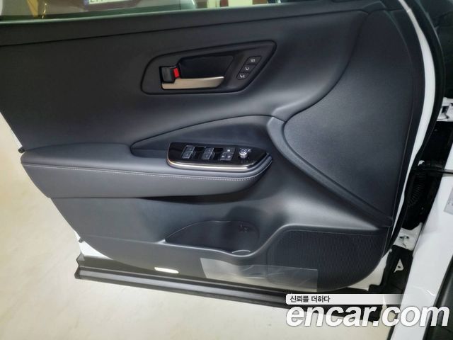 Toyota Crown Crossover 2.4 4WD Dual Boost HYbrid 2026 — фото 16