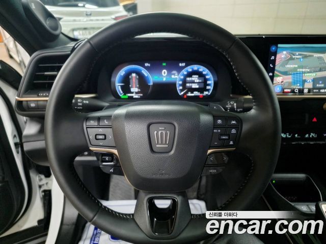 Toyota Crown Crossover 2.4 4WD Dual Boost HYbrid 2026 — фото 18