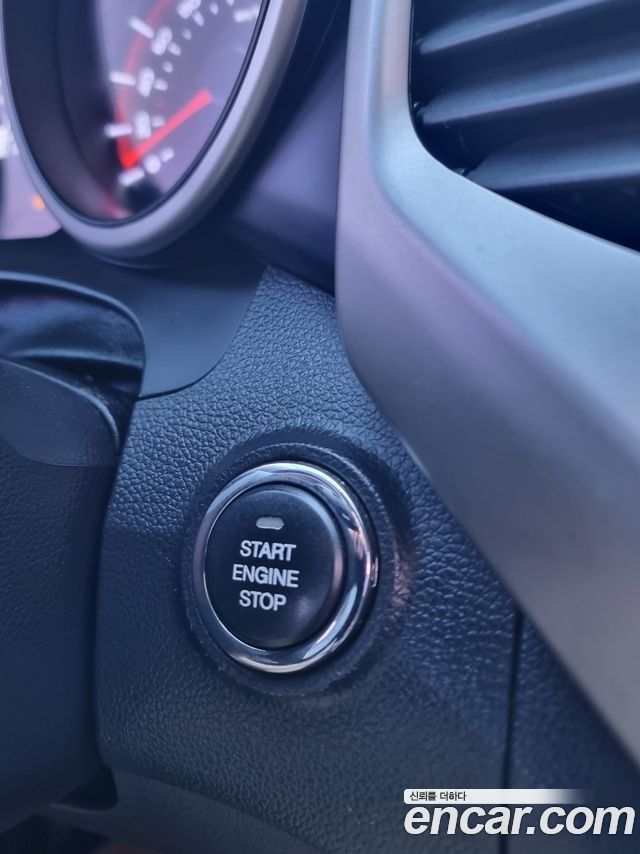 KG Mobility (SsangYong) Tivoli Armor TX 2WD 2019 — фото 18