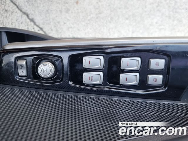KG Mobility (SsangYong) Tivoli Armor TX 2WD 2019 — фото 21