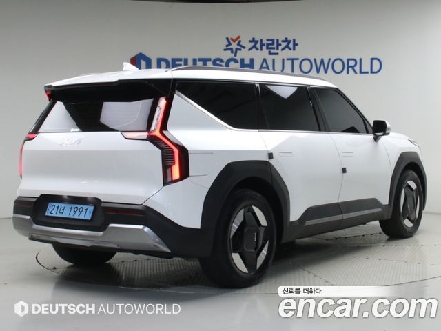 Kia EV9 Long Range 2WD Air 2024 — фото 4