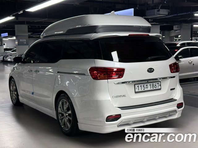 Kia Carnival Gasoline 9-Seater Hi-Limousine Noblesse Special 2020 — фото 4