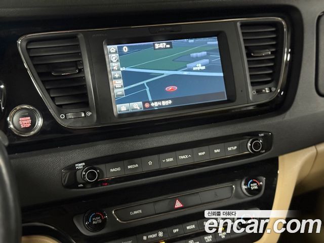 Kia Carnival Gasoline 9-Seater Hi-Limousine Noblesse Special 2020 — фото 5