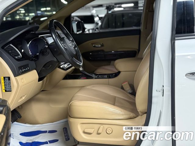 Kia Carnival Gasoline 9-Seater Hi-Limousine Noblesse Special 2020 — фото 10