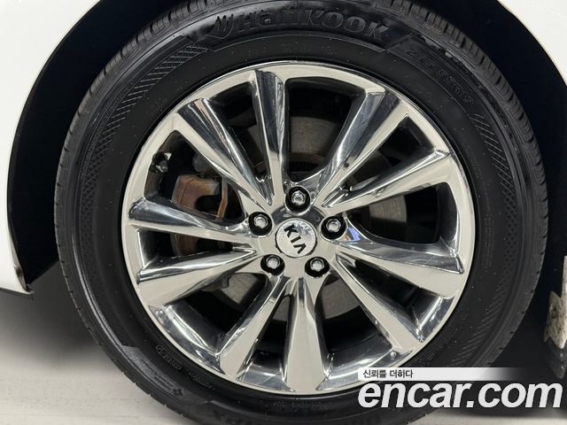 Kia Carnival Gasoline 9-Seater Hi-Limousine Noblesse Special 2020 — фото 24