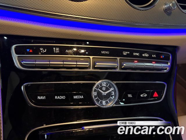 Mercedes-Benz E-Class (W213) E300 Avantgarde 2019 — фото 19
