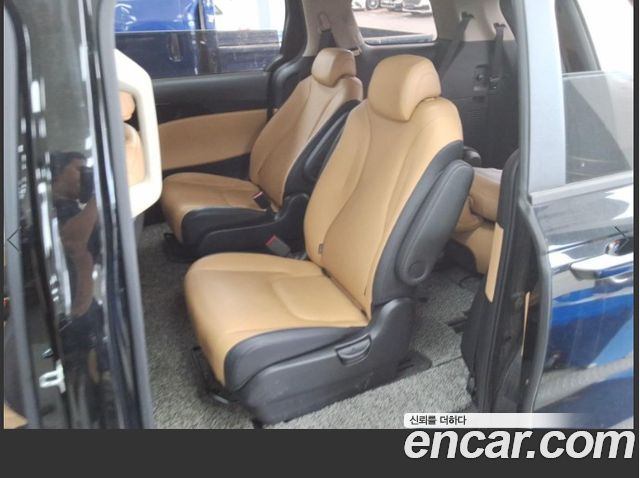 Kia Carnival (IV) Diesel 9-Seater Prestige 2023 — фото 16
