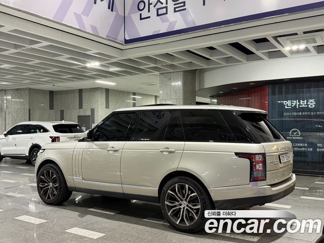 Land Rover Range Rover (IV) 5.0 SC Vogue SE 2013 — фото 5