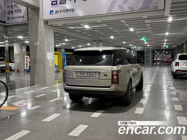 Land Rover Range Rover (IV) 5.0 SC Vogue SE 2013 — фото 6