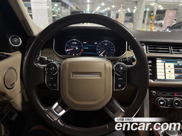 Land Rover Range Rover (IV) 5.0 SC Vogue SE 2013 — фото 18