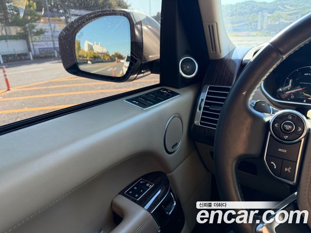 Land Rover Range Rover (IV) 5.0 SC Vogue SE 2013 — фото 21