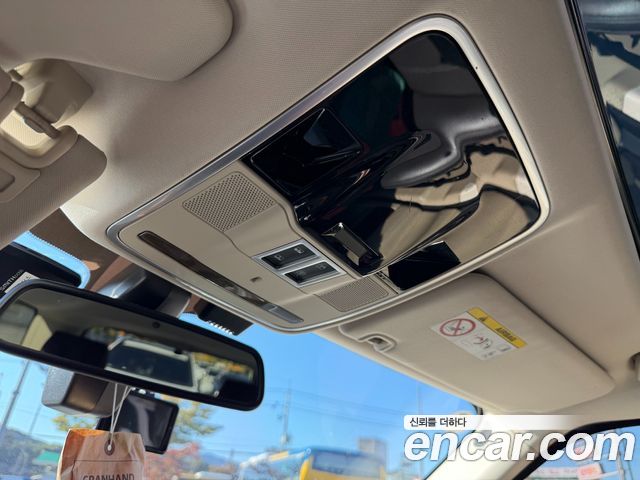 Land Rover Range Rover (IV) 5.0 SC Vogue SE 2013 — фото 22