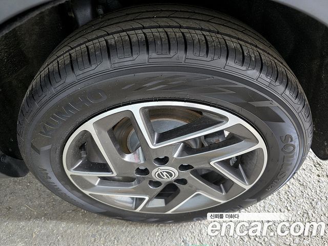 KG Mobility (SsangYong) Very New Tivoli Gasoline 1.5 2WD V3 2022 — фото 22