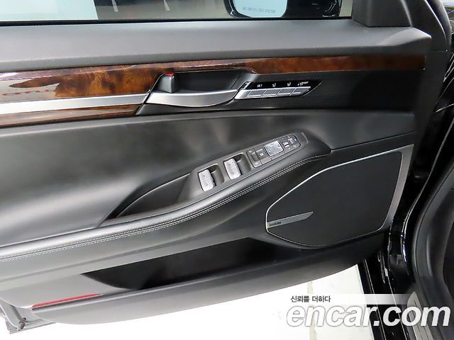 Genesis EQ900 3.8 GDI AWD Premium Luxury 2016 — фото 17