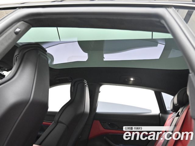 Porsche Taycan Turbo Cross Turismo 2025 — фото 23
