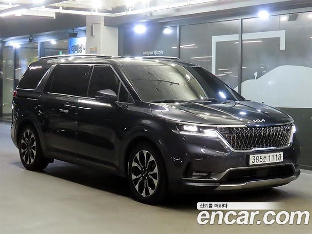 Kia Carnival (IV) Gasoline 9-Seater Signature 2023 — фото 1
