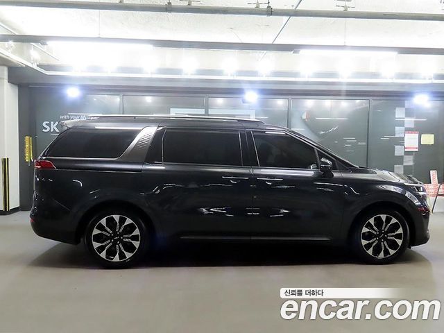 Kia Carnival (IV) Gasoline 9-Seater Signature 2023 — фото 3