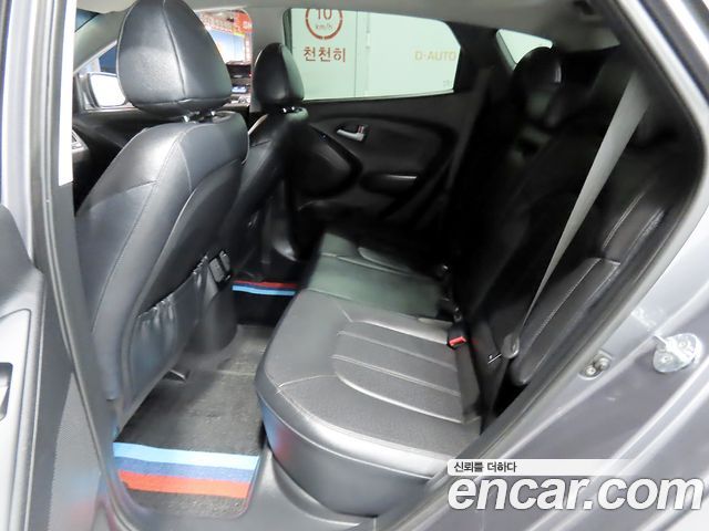 Hyundai Tucson ix Diesel(e-VGT) 2WD Smart special 2015 — фото 16