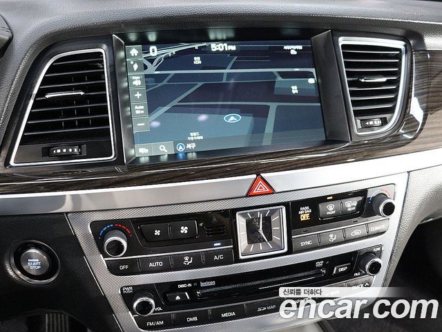 Genesis G80 3.3 GDI Premium Luxury 2018 — фото 9